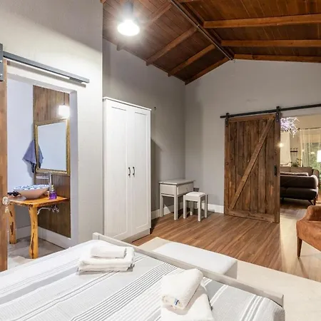 Nyaraló Spacious With Pool & Veranda, Nature Retreat Kaş