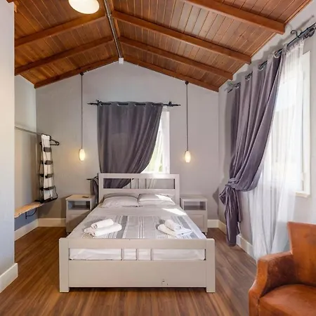 Nyaraló Spacious With Pool & Veranda, Nature Retreat Kaş